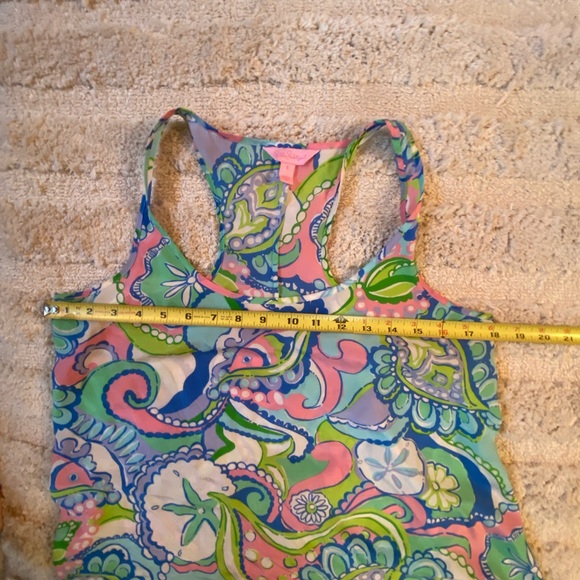 Lilly Pulitzer Silk Sarina Top in Conch Republic. Silk Size S - Picture 4 of 9